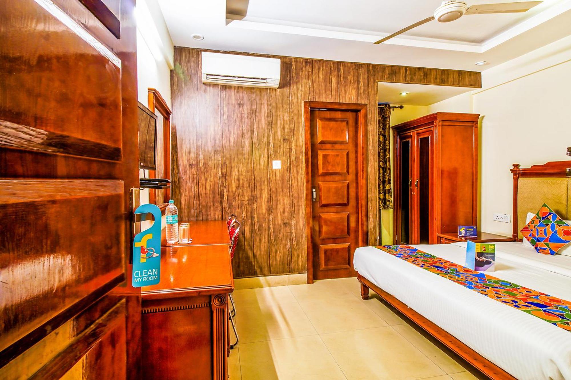 Fabhotel Kenil Star Dehradun Buitenkant foto